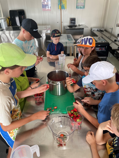 Kurs "Stängeli Chünig Glace produzieren" (Sommer 2022)